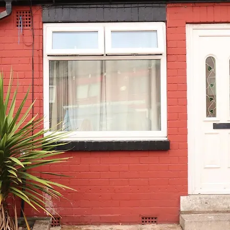 Beautiful With Free Parking And Wifi Apartment *
