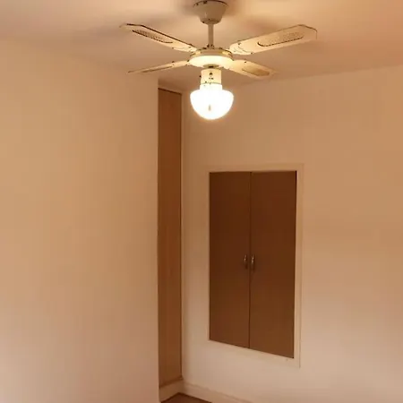 Apartment Beautiful With Free Parking And Wifi
